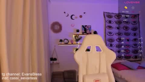 Snapshot of cassie_evansss chatting on September 17, 2025, 6:15 am Cassie online show from September 17, 2025, 6:15 am