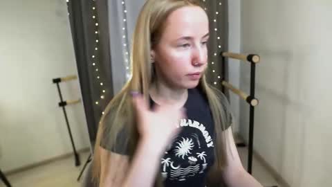 Cassie online show from December 21, 2025, 8:38 pm