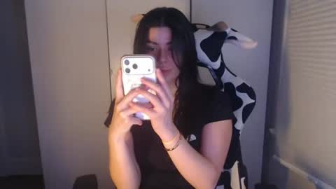 cassiealvarez online show from July 8, 2026, 1:54 am