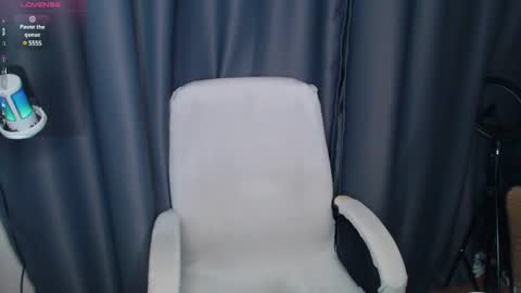 Snapshot of cassiemich chatting on February 20, 2025, 3:41 pm Cassie online show from February 20, 2025, 3:41 pm