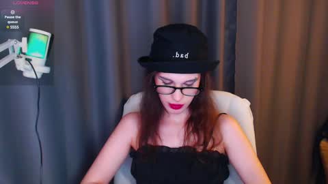 Snapshot of cassiemich chatting on February 27, 2025, 11:26 pm Cassie online show from February 27, 2025, 11:26 pm