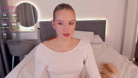 Snapshot of cassietyler chatting on November 2, 2025, 10:39 am Angel 3 online show from November 2, 2025, 10:39 am