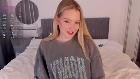 Snapshot of cassietyler chatting on November 16, 2025, 11:05 am Angel 3 online show from November 16, 2025, 11:05 am