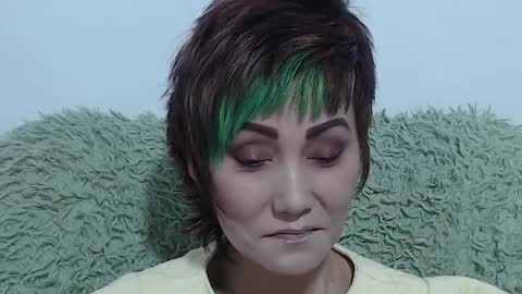 Snapshot of cassiopeia2025 chatting on March 6, 2025, 11:31 pm cassiopeia2025 online show from March 6, 2025, 11:31 pm