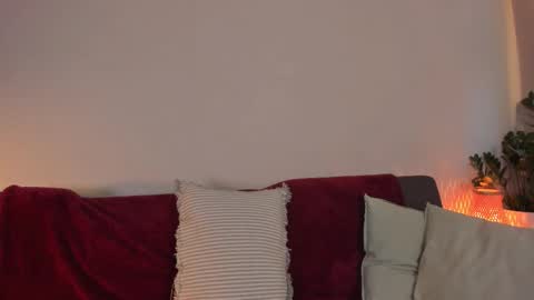  cassandra  online show from October 27, 2025, 1:59 pm