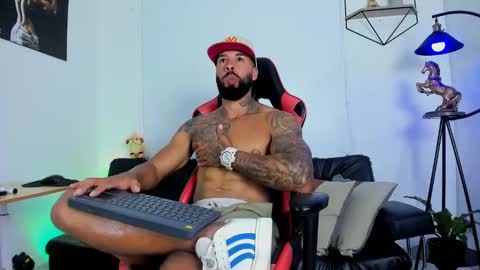 Matheo Brown online show from January 22, 2025, 8:38 pm