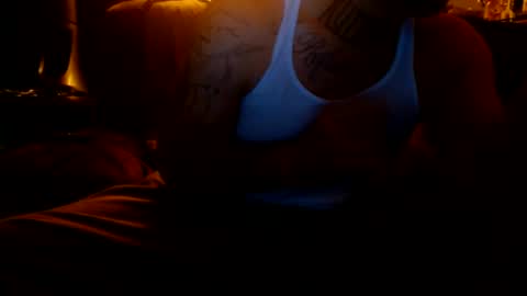 Snapshot of castle_frank91 chatting on August 5, 2026, 2:03 am Castle frank91 online show from August 5, 2026, 2:03 am