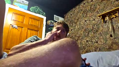 Snapshot of castration40 chatting on November 17, 2025, 11:49 am castration40 online show from November 17, 2025, 11:49 am