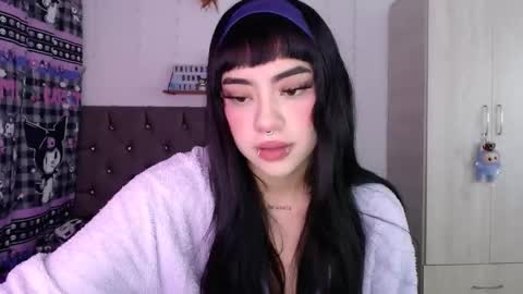Snapshot of cat_mila_ chatting on April 16, 2026, 3:29 am Mila online show from April 16, 2026, 3:29 am