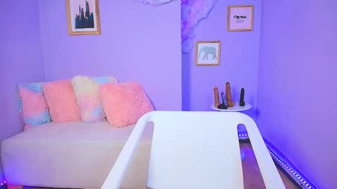 cat_nasty online show from October 28, 2025, 8:44 pm