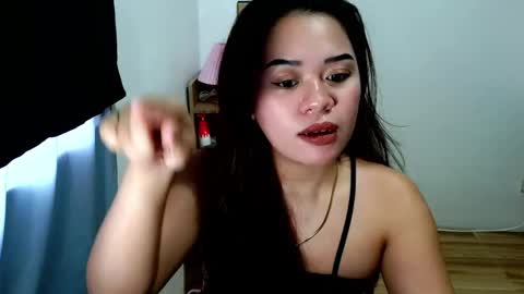Snapshot of cat_woman143 chatting on June 2, 2026, 1:29 am cat_woman143 online show from June 2, 2026, 1:29 am