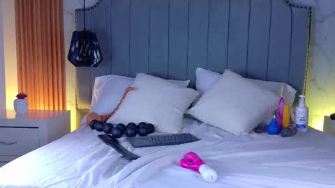 Dani   online show from March 19, 2026, 5:50 pm