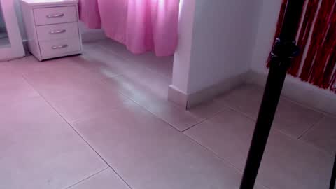 catalaia_stomm online show from January 11, 2025, 12:50 pm