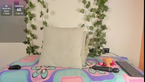 cataleya19__ online show from January 22, 2025, 12:06 pm