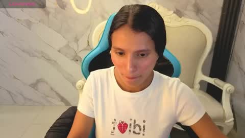 cataleya23_a online show from April 13, 2026, 8:03 pm