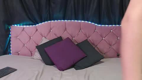 Cata Prins  online show from February 11, 2026, 11:59 am