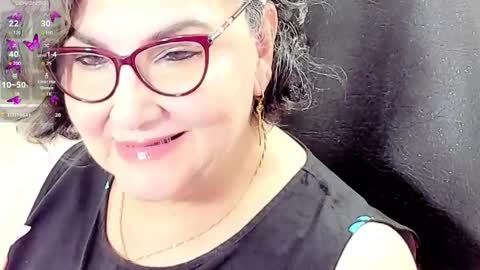 Snapshot of cataleya_mom_ chatting on April 25, 2026, 3:53 am cataleya online show from April 25, 2026, 3:53 am