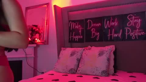 Snapshot of cataleyastarr chatting on June 7, 2026, 4:38 am Cate online show from June 7, 2026, 4:38 am