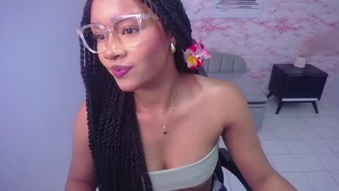 catalina25_t online show from February 18, 2025, 1:44 pm