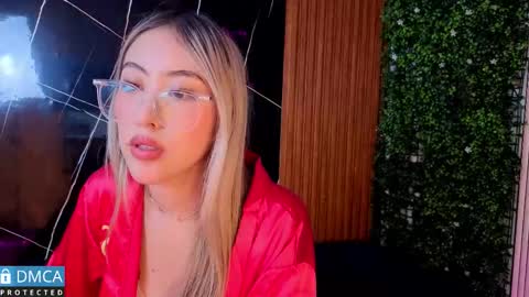 Snapshot of catalina_18g chatting on March 4, 2026, 12:11 pm catalina_18g online show from March 4, 2026, 12:11 pm