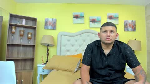 Jhon and Catalina online show from October 13, 2025, 1:11 pm