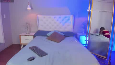 Snapshot of catalina_erotic chatting on March 11, 2025, 12:17 pm Catalina online show from March 11, 2025, 12:17 pm