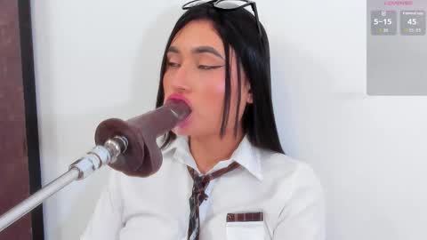 Snapshot of catalina_whore chatting on December 5, 2025, 8:49 pm Catalina online show from December 5, 2025, 8:49 pm