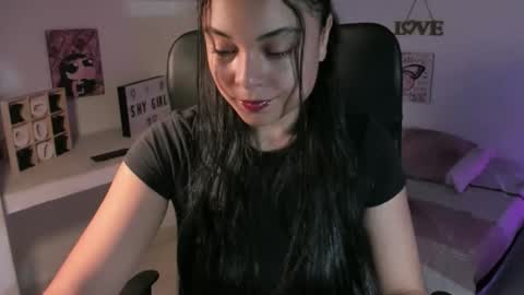 Snapshot of catalinagarciaa chatting on December 13, 2025, 9:20 pm Catalina Garcia online show from December 13, 2025, 9:20 pm