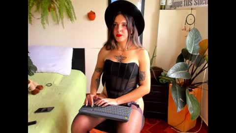 Cataina Lince online show from February 5, 2025, 5:31 pm