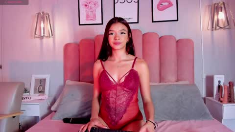 Catalina  online show from March 28, 2026, 8:08 pm