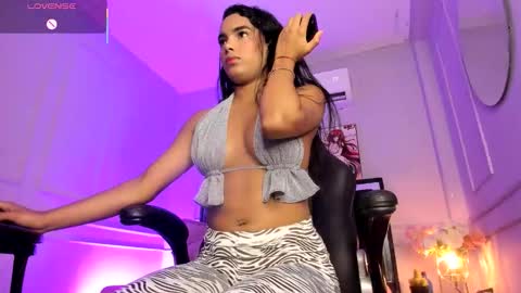 catalleya_f online show from February 22, 2026, 8:07 pm