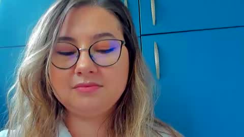 Snapshot of caterinnakat chatting on February 5, 2025, 1:33 pm Kat online show from February 5, 2025, 1:33 pm