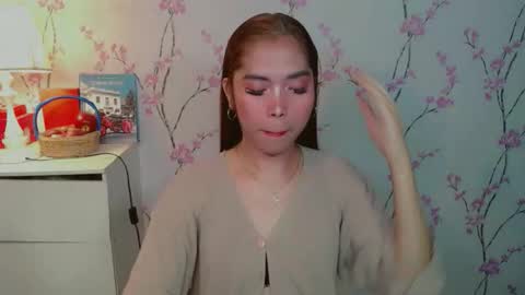 Snapshot of catherine_365 chatting on November 14, 2025, 10:18 pm catherine_365 online show from November 14, 2025, 10:18 pm