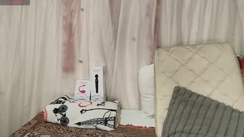 Snapshot of catherine_mature45 chatting on February 19, 2026, 6:37 pm Catherine online show from February 19, 2026, 6:37 pm