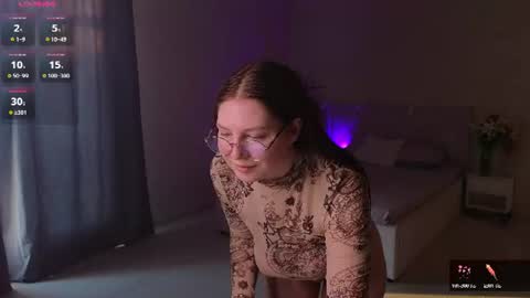 Snapshot of catherine_river chatting on July 5, 2026, 3:19 pm Catherine online show from July 5, 2026, 3:19 pm