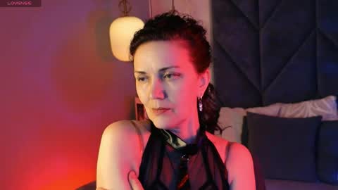 Snapshot of catherine_wisp chatting on May 11, 2026, 7:25 am Catherine online show from May 11, 2026, 7:25 am
