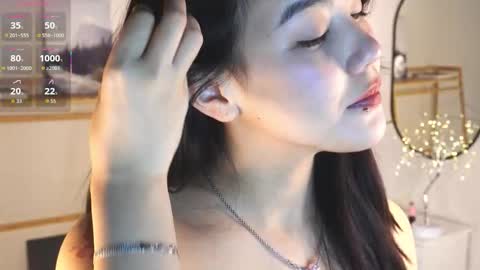 Lee online show from December 15, 2025, 4:11 pm