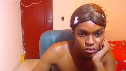 cathi_nahomi online show from December 5, 2025, 1:58 am