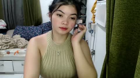Snapshot of cathy_lyn chatting on July 1, 2026, 11:56 am cathy_lyn online show from July 1, 2026, 11:56 am