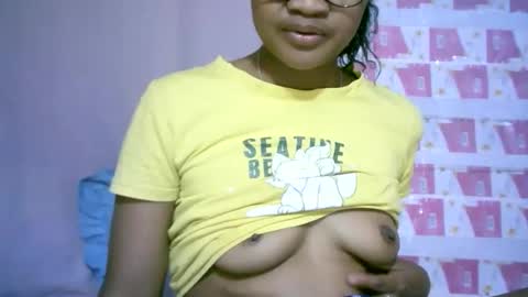 Snapshot of cathyxlisa chatting on November 14, 2025, 7:40 am CathyXLisa online show from November 14, 2025, 7:40 am