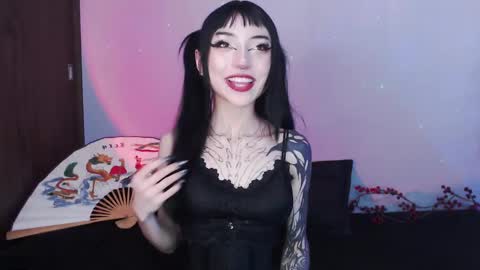 Cati help me reach my goal of 100 thumbs up again 3 online show from January 13, 2025, 1:28 pm