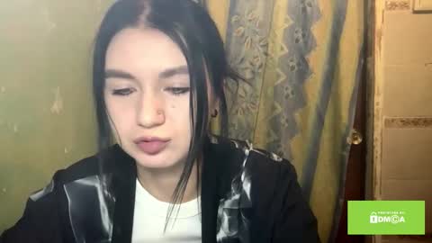 Snapshot of catinagaznes chatting on December 4, 2025, 10:07 pm Lola online show from December 4, 2025, 10:07 pm