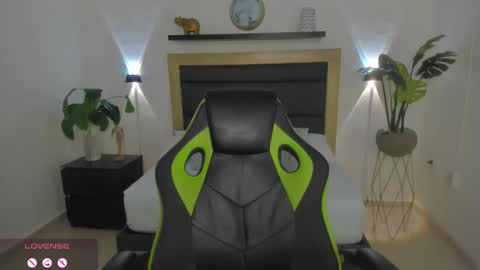 Juliana online show from January 21, 2025, 3:15 am