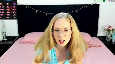 CatmintLush online show from May 23, 2026, 11:53 pm