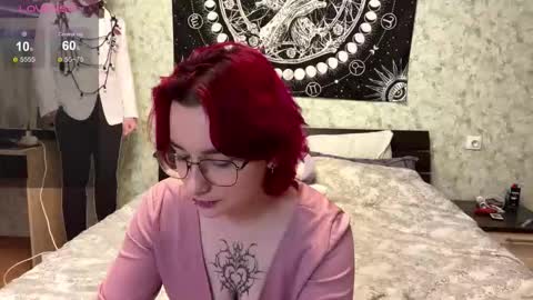 Snapshot of catricesiefert chatting on December 5, 2025, 3:09 pm Thea online show from December 5, 2025, 3:09 pm