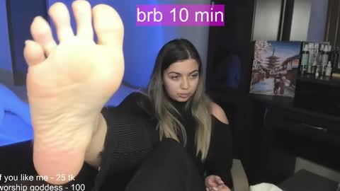 Snapshot of catrinaeuphorina chatting on December 28, 2024, 2:11 am Catrina or just Cat online show from December 28, 2024, 2:11 am