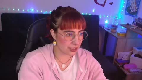 Snapshot of catsito chatting on April 28, 2026, 1:04 am im MIA -Independent Model MY OF is catsito3 online show from April 28, 2026, 1:04 am