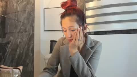 Snapshot of catt_evans1 chatting on December 12, 2024, 12:48 am CATT EVANS online show from December 12, 2024, 12:48 am