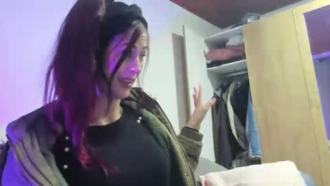 Snapshot of catt_evans1 chatting on December 28, 2024, 4:30 am CATT EVANS online show from December 28, 2024, 4:30 am