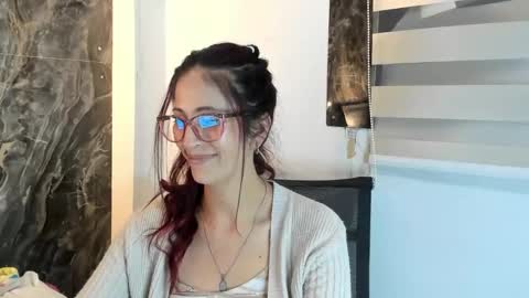 Snapshot of catt_evans1 chatting on January 7, 2025, 1:17 am CATT EVANS online show from January 7, 2025, 1:17 am